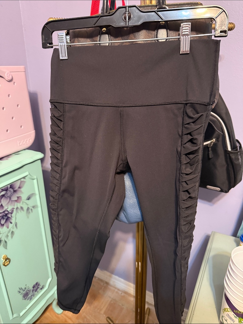 Lululemon Women’s Black Active Leggings with Side Ruching